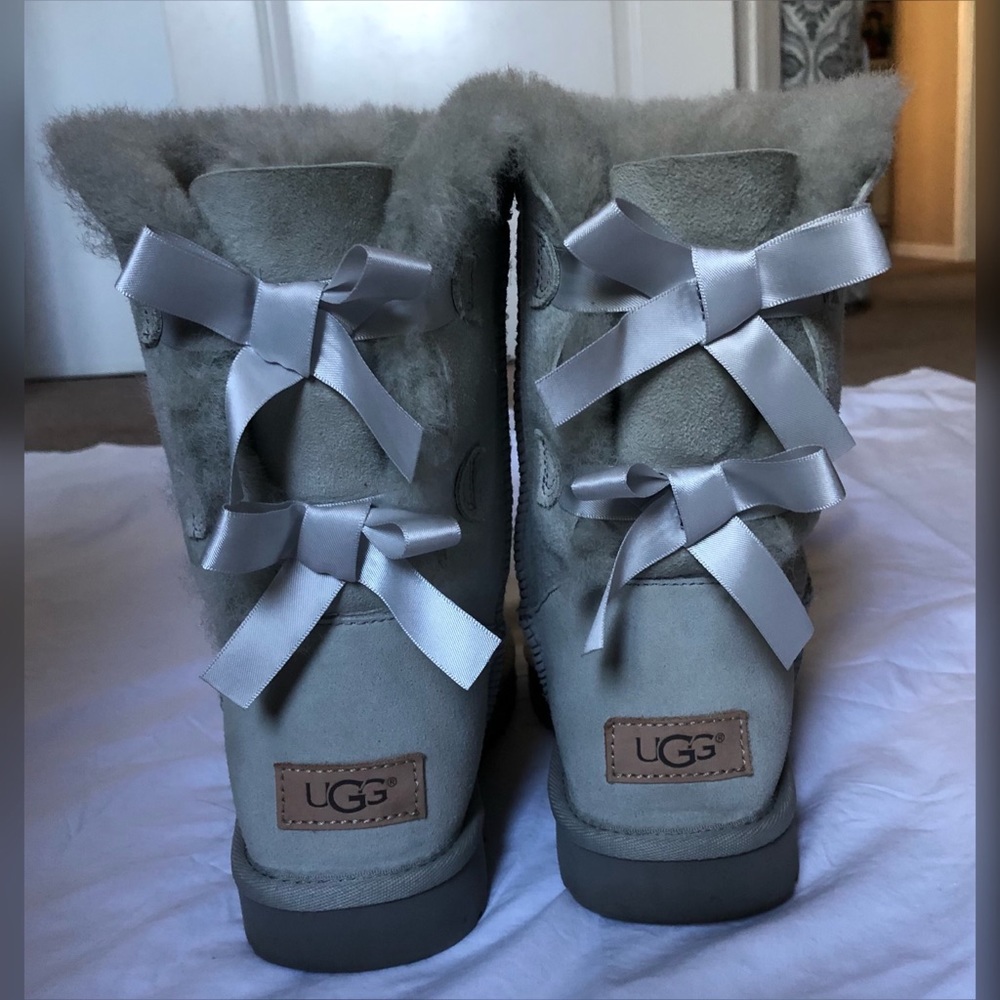 UGG Bailey Bow II Boot - Light Grey - 8